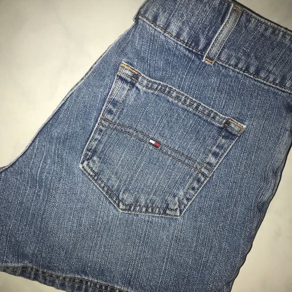 Vintage Pants - Vintage Tommy Hilfiger Shorts Size 8